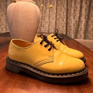Dr.Martens 1461 yellow Oxford shoes